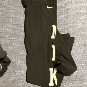 Nike Logo Stretch Pant